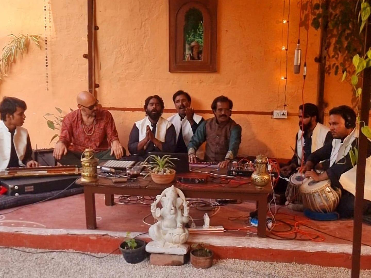 Karavan Kafe Pushkar Eksteriør bilde